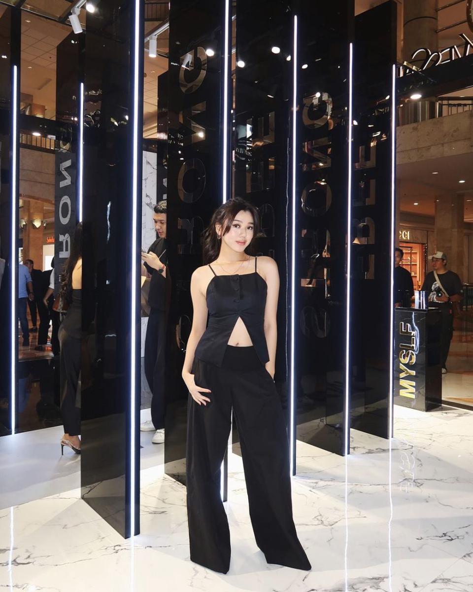Inspirasi outfit ala Gabriella Ekaputri (instagram.com/gabriellaekaputri)