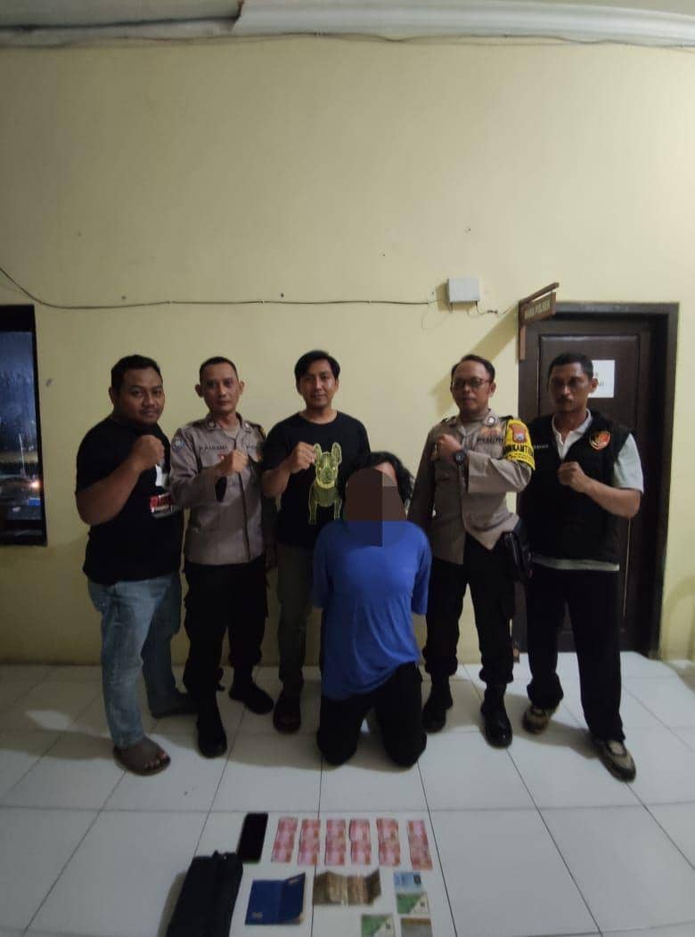 Pelaku pengedar uang palsu yang ditangkap di Tulungagung. IDN Times/ istimewa