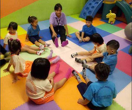 Little Steps Montessori Daycare (littlestepsmontessori.sch.id)
