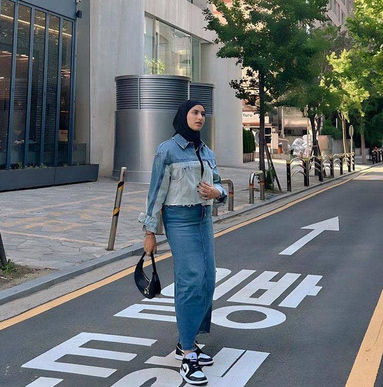mix and match outfit denim ala Munira Agile (instagram.com/miraagile)