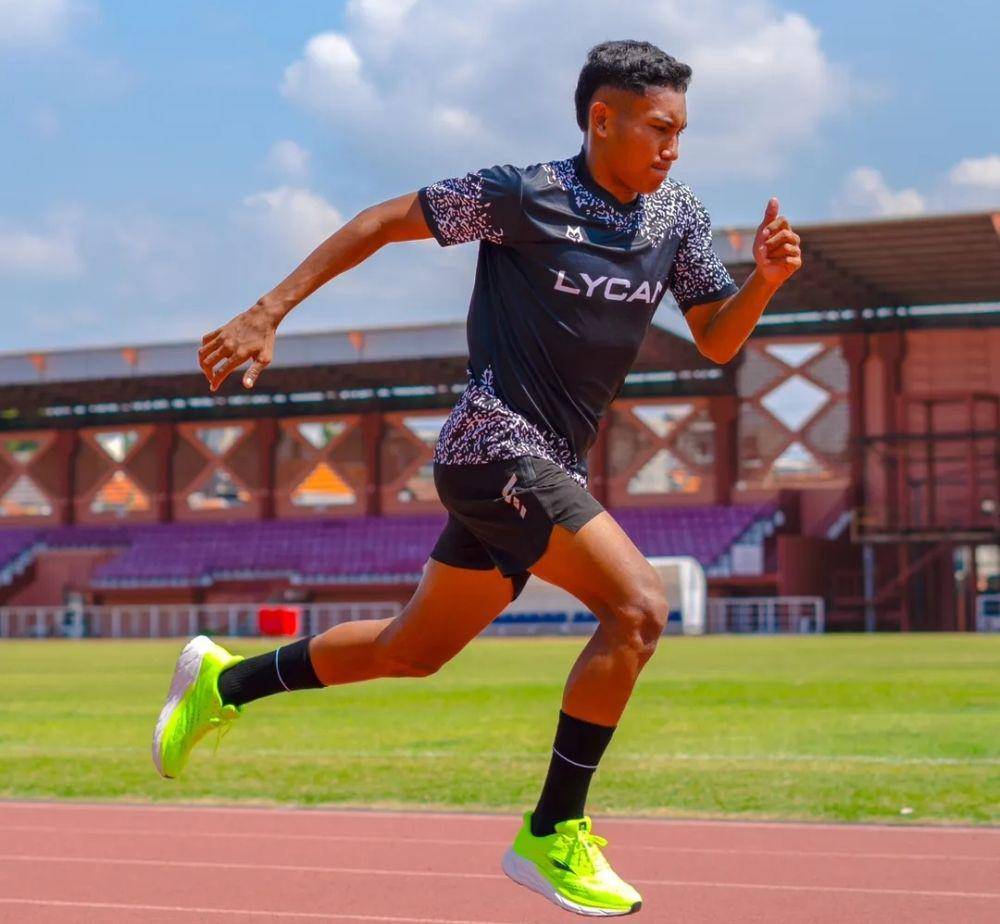 Pemain Persebaya, Alfan Suaib saat latihan. Instagram @alfansuaib17.