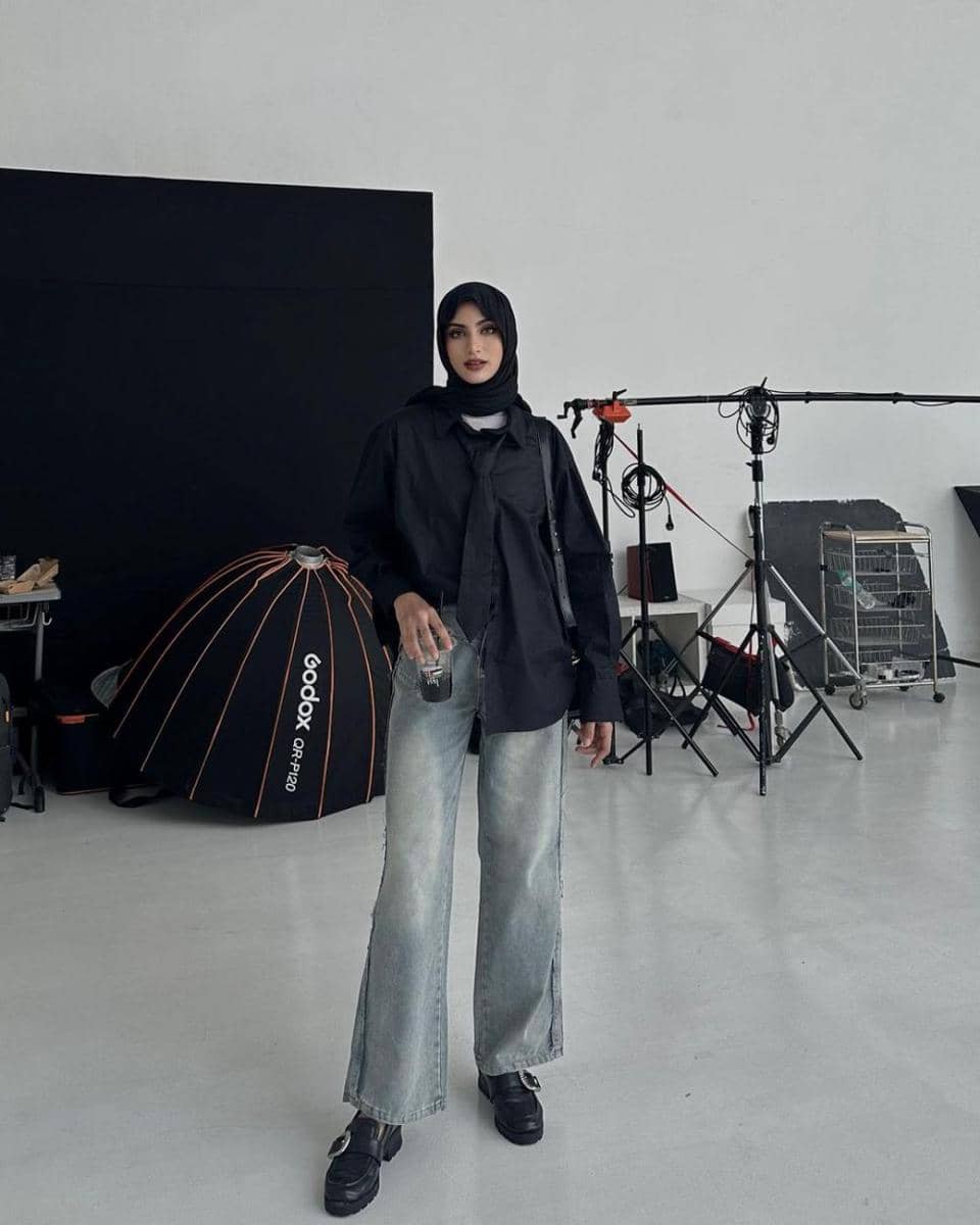 mix and match outfit denim ala Munira Agile (instagram.com/miraagile)