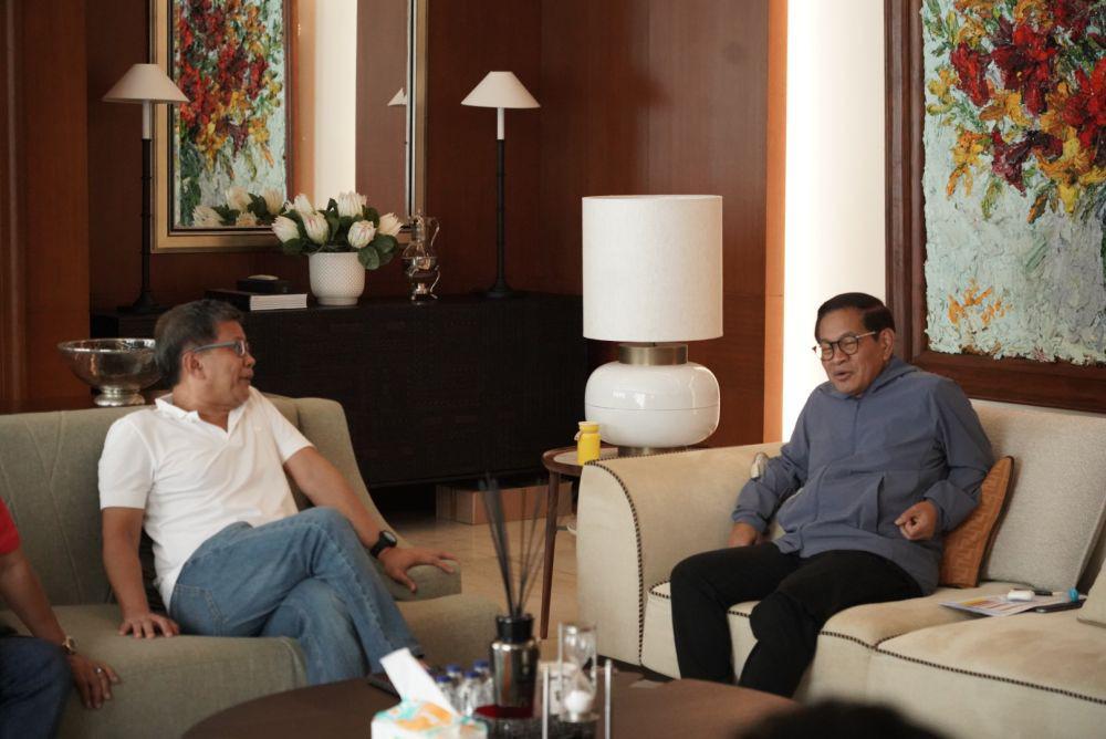Seloroh Rocky Gerung Usai Bertemu Pramono: Bahas Fufufafa