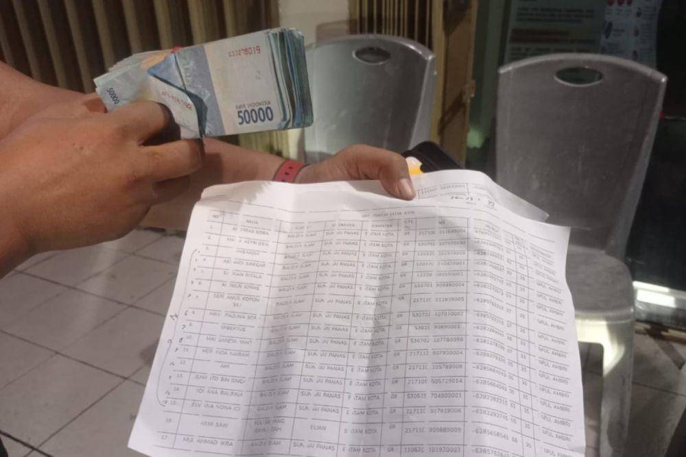 Bukti uang tunai jutaan rupiah yang berhasil diamankan (IDN Times/Putra Gema Pamungkas)
