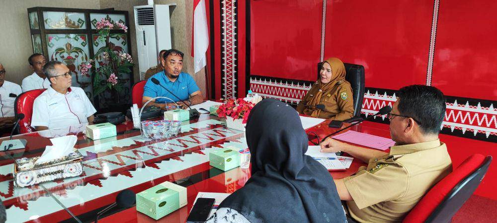 Rapat persiapan Kejurnas Voli U-19 di ruang rapat Walikota Bandar Lampung. (IDN Times/dok. Humas)