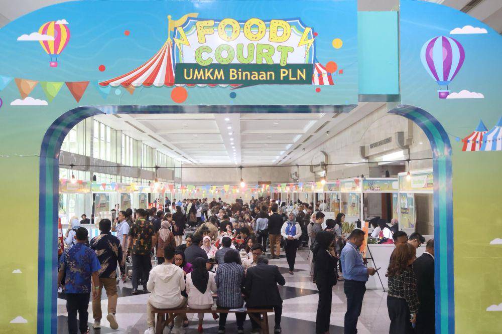 Produk kuliner khas Nusantara dari 15 Usaha Mikro, Kecil, dan Menengah (UMKM) binaan PT PLN (Persero) berhasil mencuri perhatian para pengunjung dalam gelaran Electricity Connect 2024. (Dok. PLN)