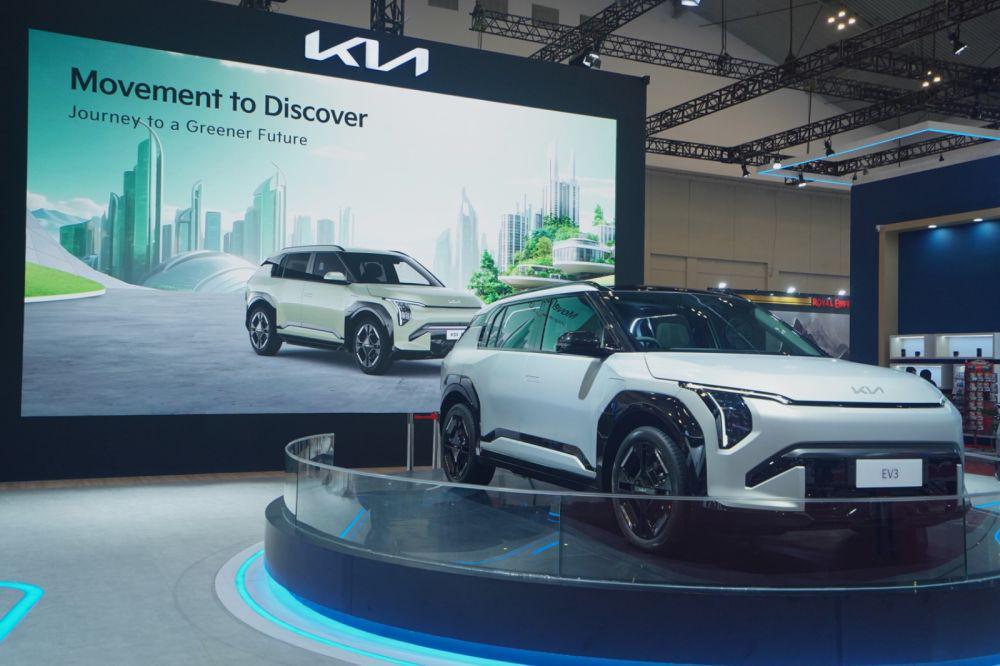 Kia Pamerkan Mobil Listrik EV3 di GJAW 2024