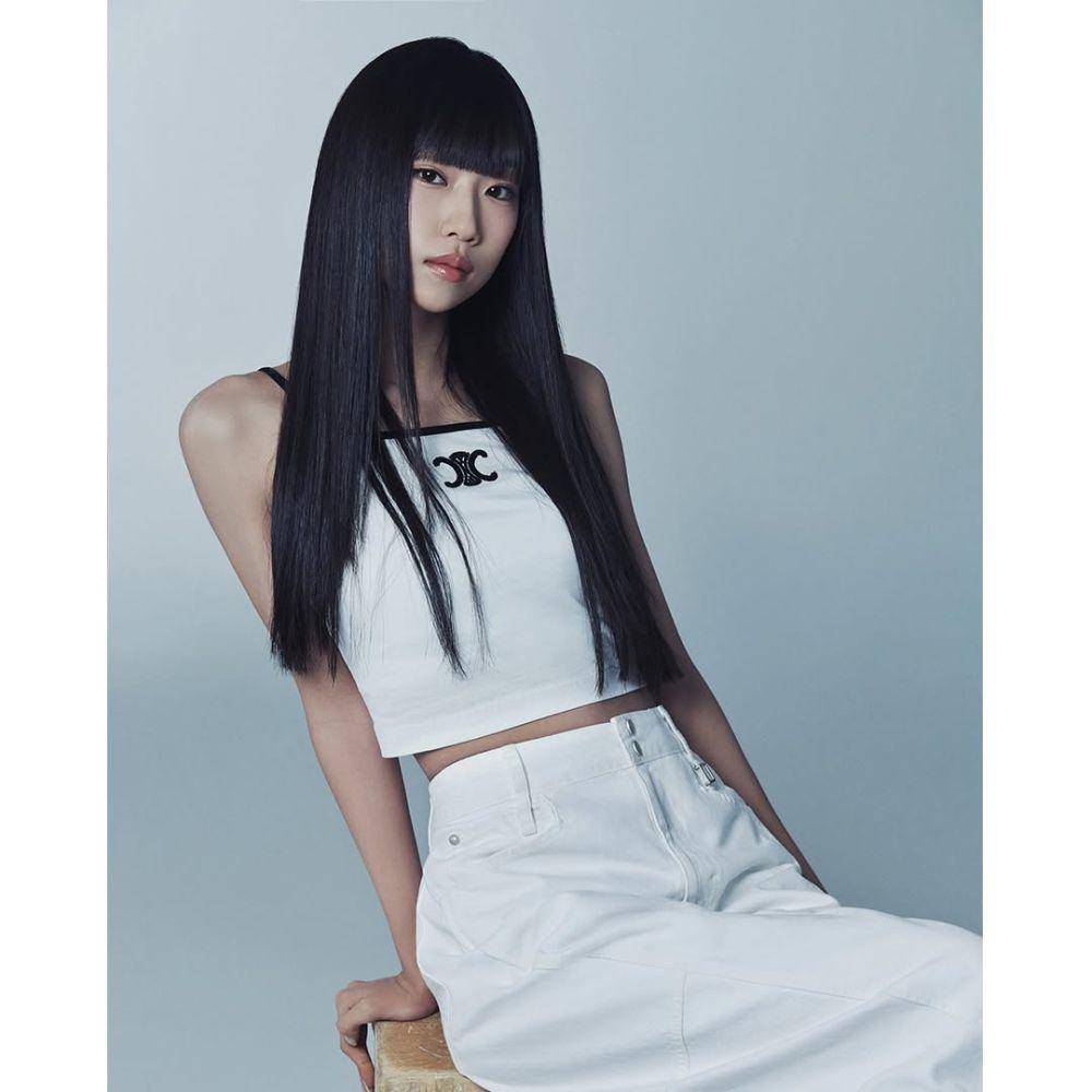 Jungeun izna (instagram.com/izna_offcl)