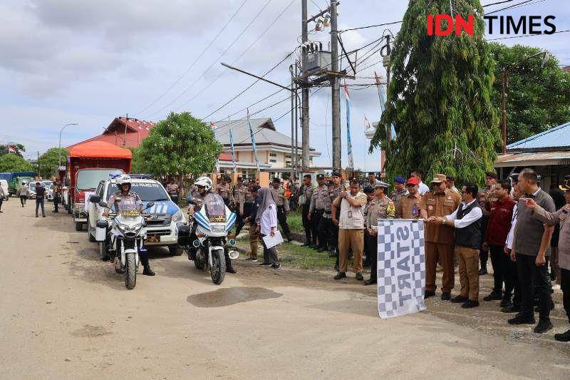 Pelepas secara resmi pengawalan dan armada pengangkut logistik Pilkada serentak Tahun 2024 di PPU (IDN Times/Ervan)