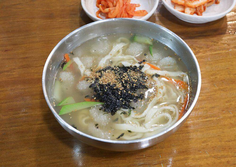 ilustrasi kalguksu (commons.wikimedia.org/Mobius6)