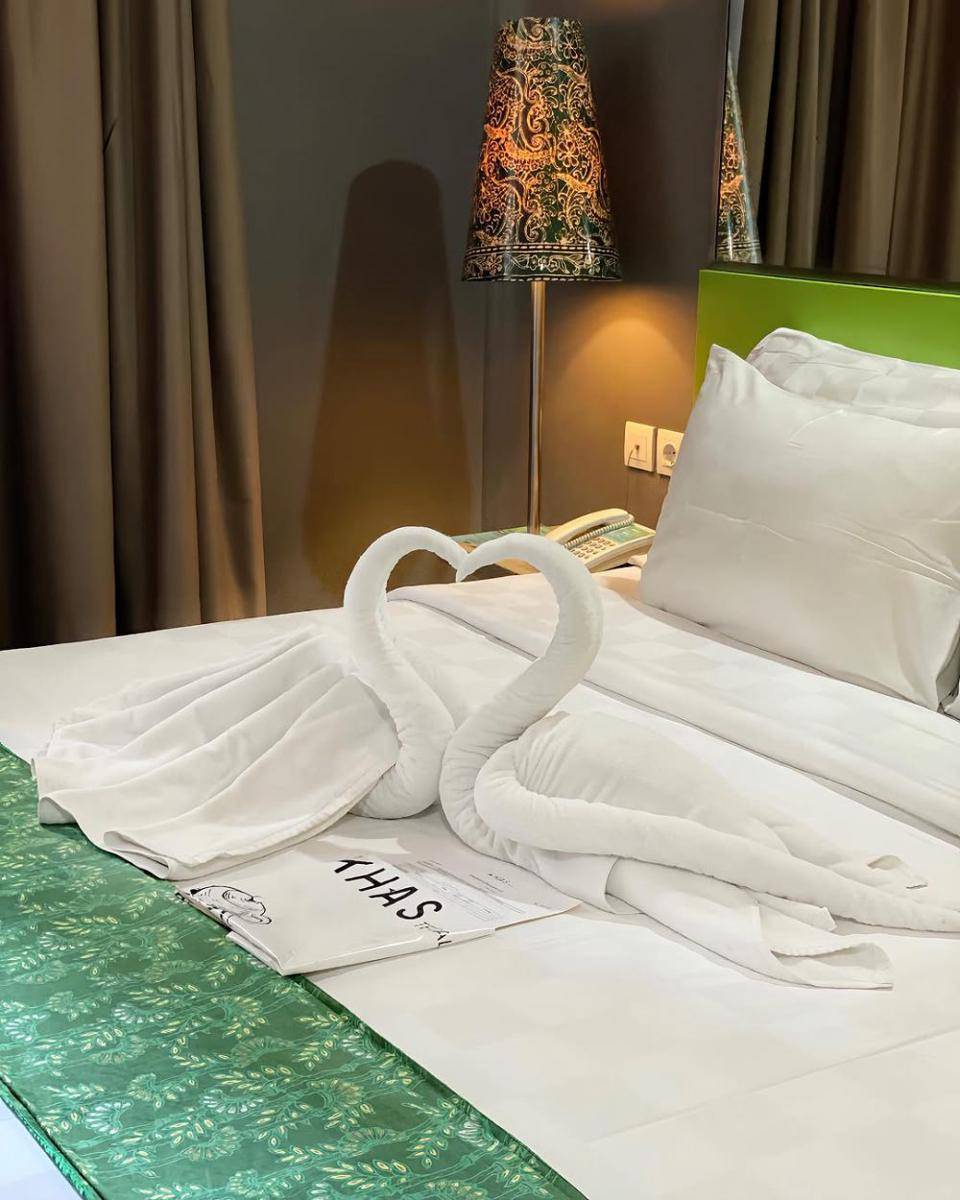 Khas Tegal Hotel (instagram.com/khastegalhotel)