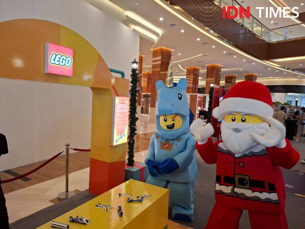 LEGO Gift The Superpower of Play di Pacific Place Mall, Jakarta, pada 22 November 2024 (IDN Times/Adyaning Raras)