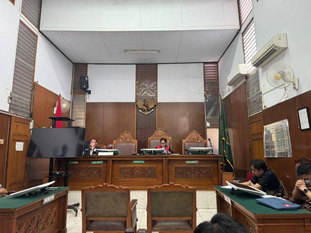 Sidang Putusan Praperadilan Bupati Situbondo Bupati Situbondo Karna Suswandi di Pengadilan Negeri Jakarta Selata. (Dok. Istimewa).