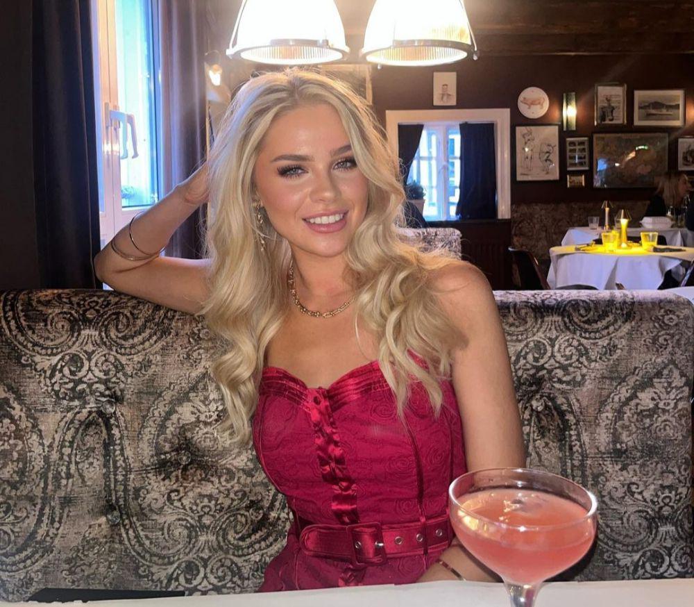 7 Potret Helena O Connor Miss Supranational Islandia 2024, Memukau!