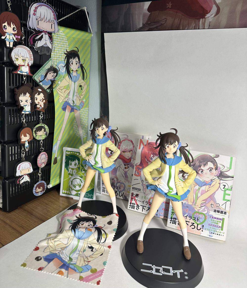 potret koleksi Nisekoi (reddit.com/user/Itz_Totally_Not_Me)