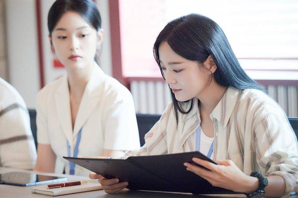 7 Alasan Bang A Reum Awalnya Membenci Chae Yong Joo di Brewing Love