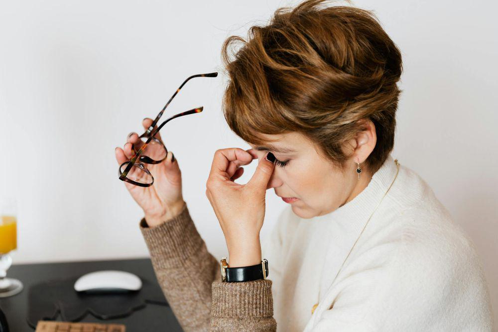 ilustrasi workaholic (pexels.com/Kaboompics)