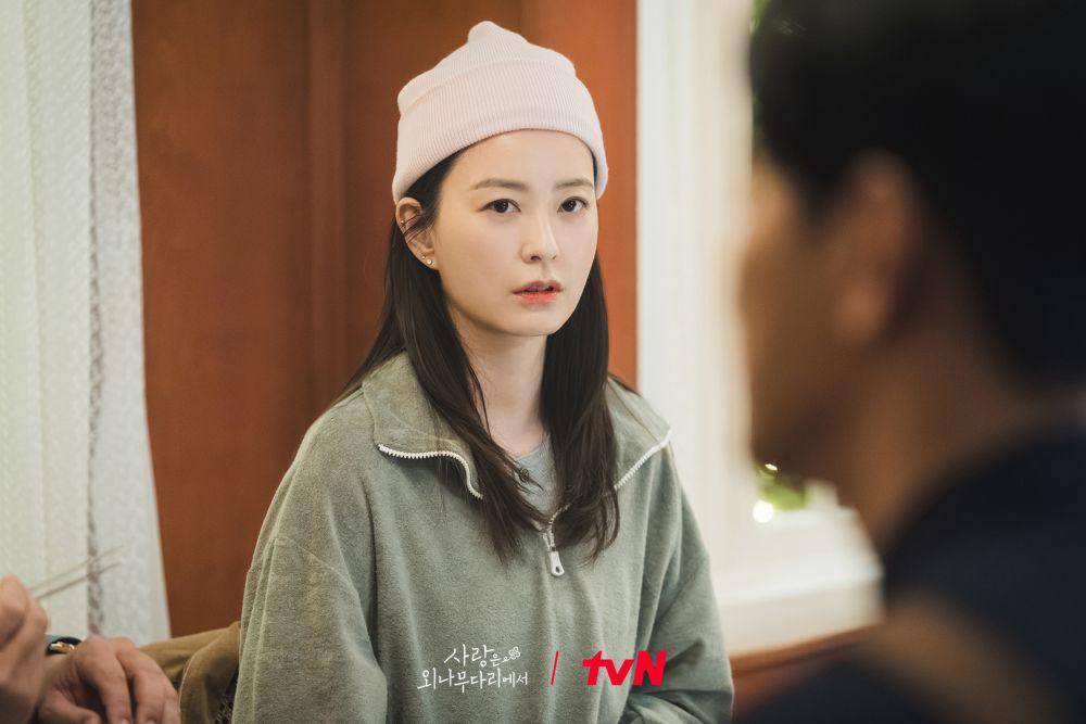 Jung Yu Mi di Love Your Enemy (dok. tvN/Love Your Enemy)