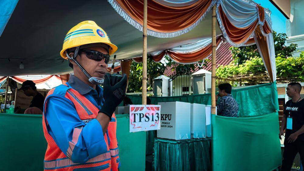 PT PLN (Persero) menyiapkan ribuan personel siaga untuk memastikan pasokan listrik aman selama pelaksanaan Pemilihan Kepala Daerah (Pilkada) Serentak 2024 yang akan berlangsung pada 27 November 2024 di seluruh Indonesia. (Dok. PLN)