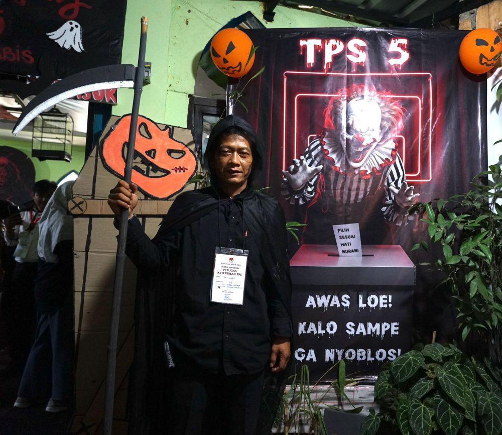 TPS Tema Halloween di Kota Bogor Tarik Minat Pemilih Pilkada 2024