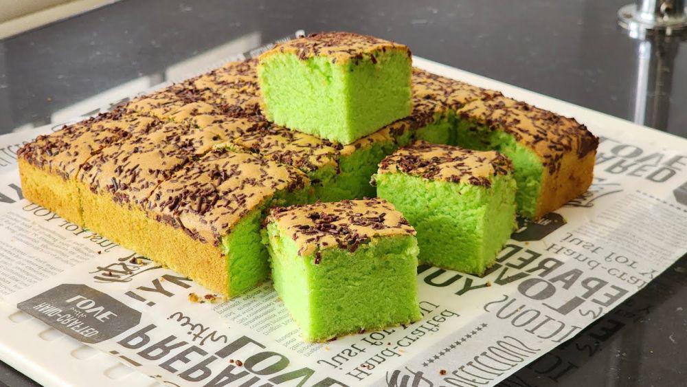 Resep Bolu Pandan Santan Meses 3 Telur yang Manis dan Lembut