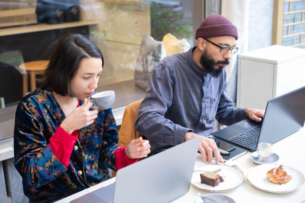 3 Hal yang Harus Dipatuhi saat Bekerja dari Working Space di Kafe