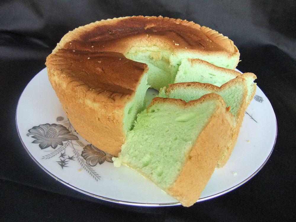 Resep Bolu Pandan Panggang 4 Telur yang Lembut dan Wangi