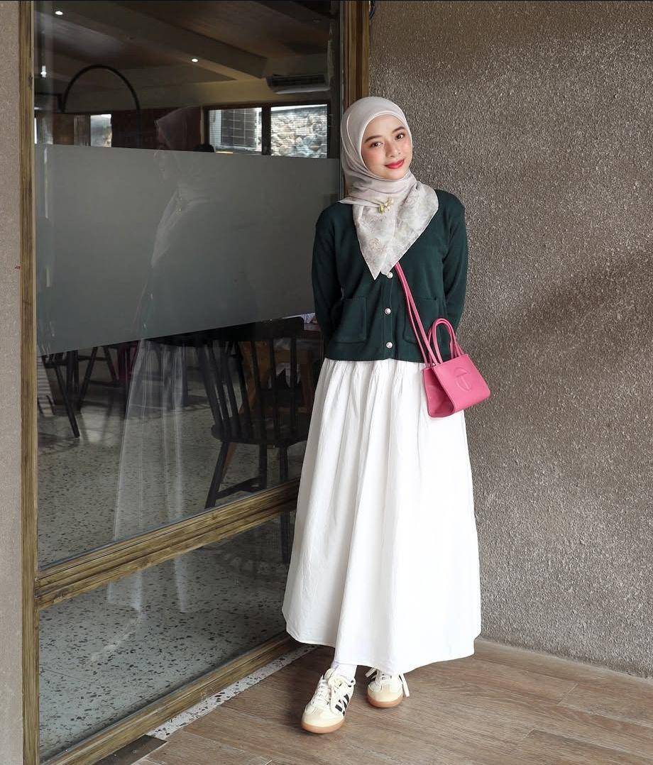 OOTD ala Tarisya Milanti (instagram.com/tarisymln)