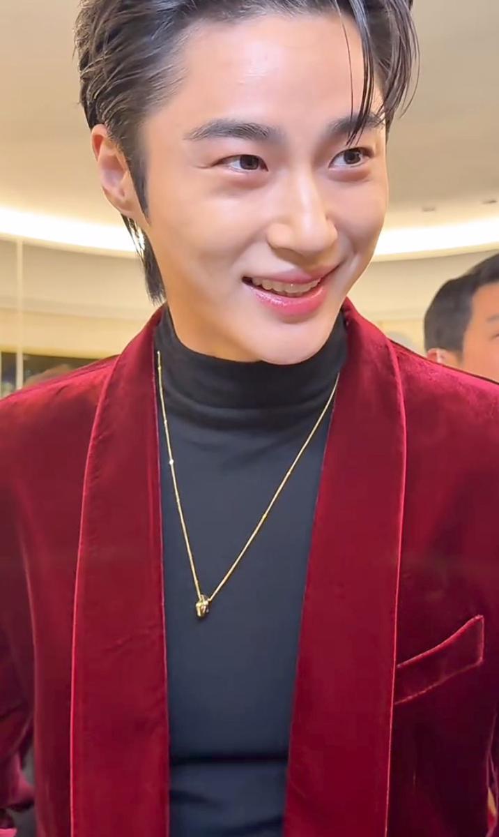 potret Byeon Woo Seok di event Cartier (instagram.com/eyesmag)