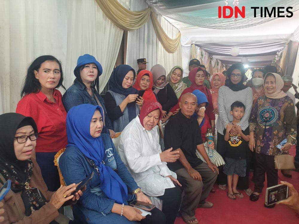 Usai Mencoblos, Risma Bertolak ke Kediri untuk Nyekar
