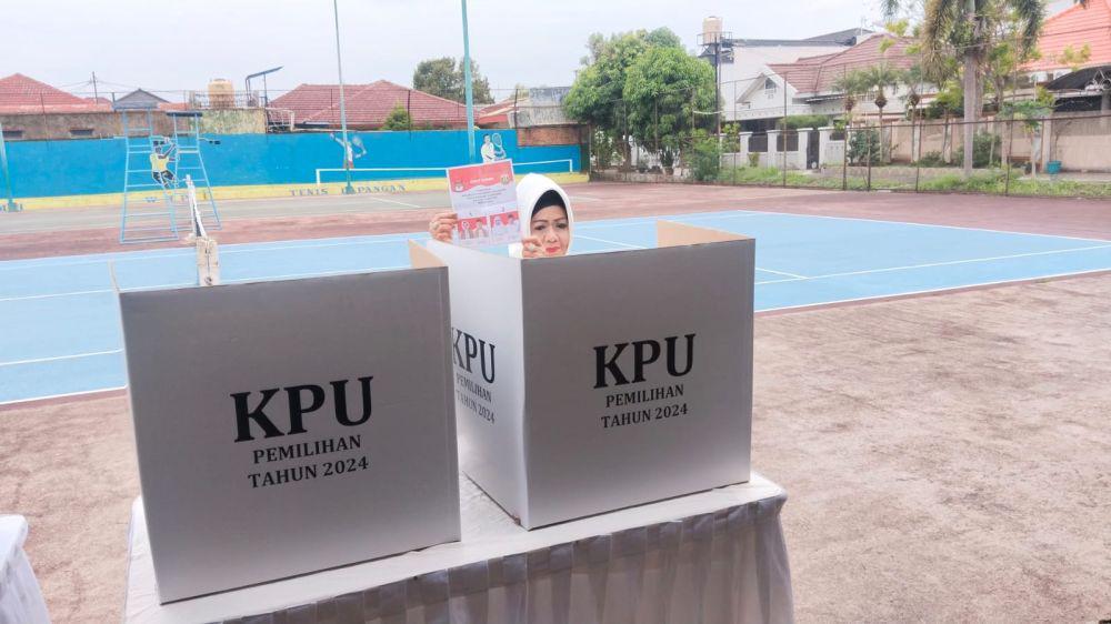 Kenakan Outfit Putih, Calon Wali Kota Reihana Punya Alasan Khusus