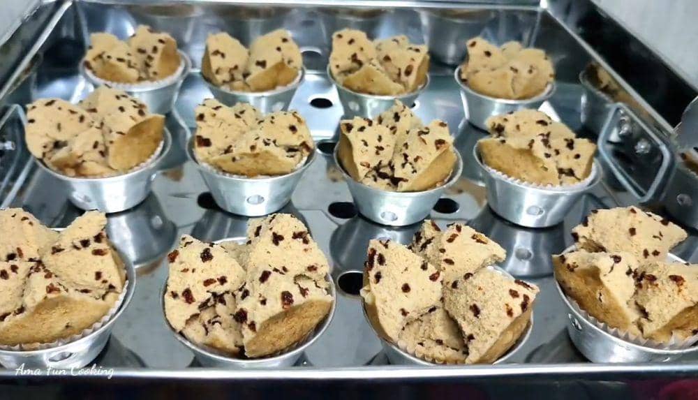 ilustrasi hasil bolu kukus mekar kopi meses yang sudah matang (YouTube.com/AMA FUN COOKING)