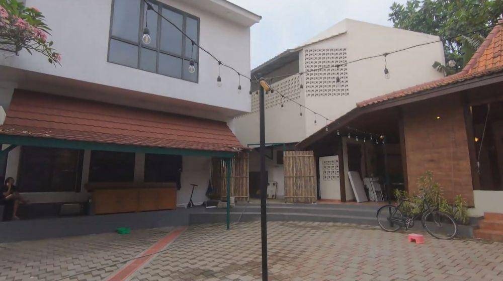 rumah Rano Karno (YouTube.com/The Sungkars)