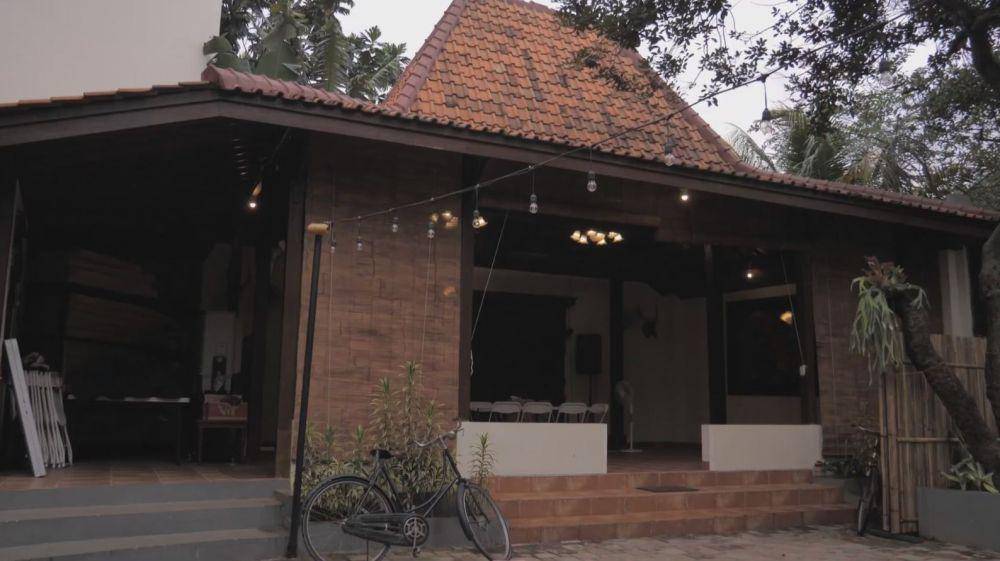 rumah Rano Karno (YouTube.com/The Sungkars)