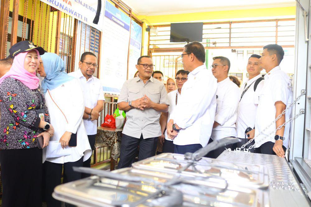 KSP Tinjau Kualitas Penyaluran Makan Gizi Gratis