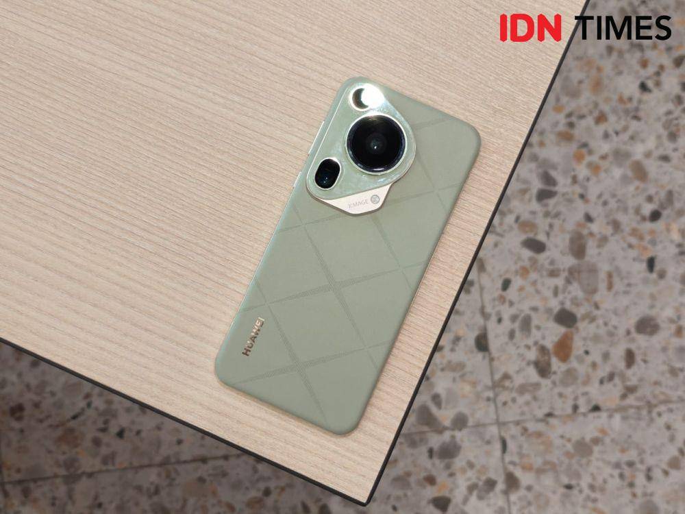 Huawei Pura 70 Ultra (IDN Times/Fatkhur Rozi)