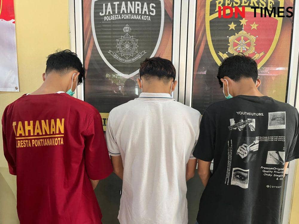 3 pelaku tawuran, 2 di antaranya anak di bawah umur. (IDN Times/Teri).
