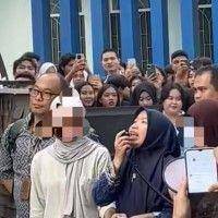 Dua mahasiswi Universitas Bandar Lampung (UBL) yang menghina kampus IIB Darmajaya mendapat sanksi (dok/tikto