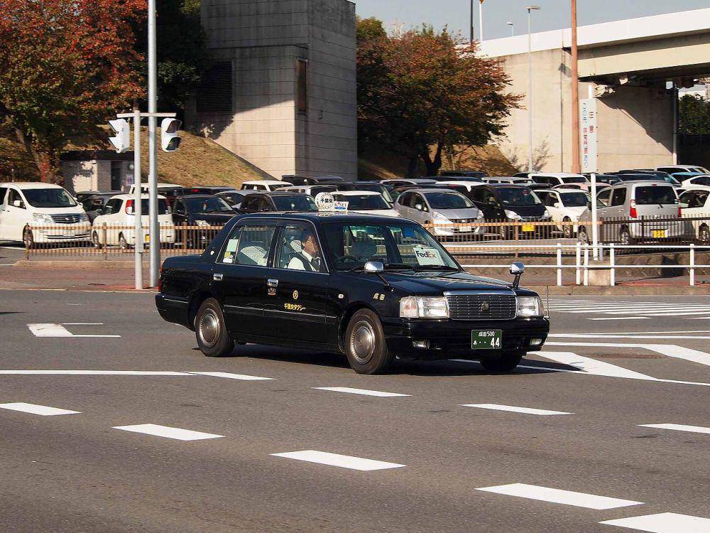 ilustrasi taksi reguler di Bandara Narita (commons.wikimedia.org/Comyu)