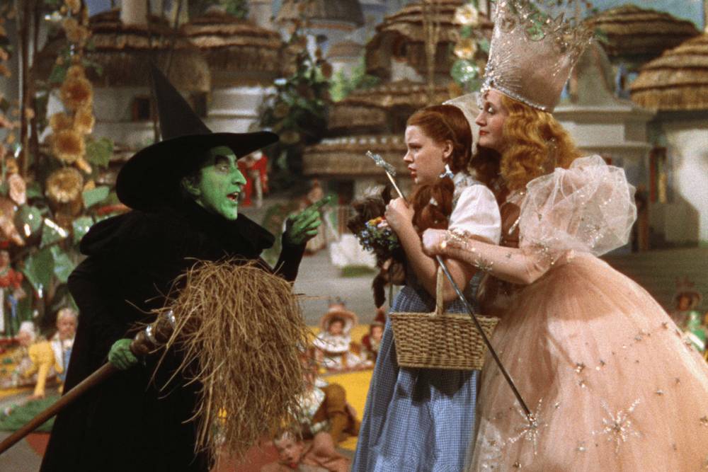 cuplikan film adaptasi The Wonderful Wizard of Oz (dok. Metro-Goldwyn-Mayer/The Wizard of Oz)