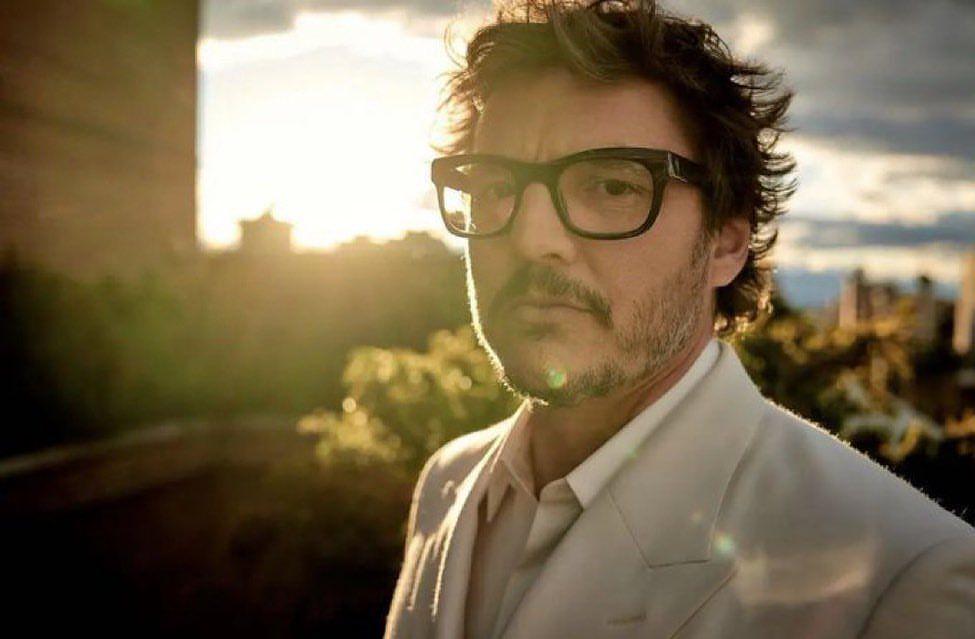 8 Buku Favorit Pedro Pascal yang Wajib Kamu Baca