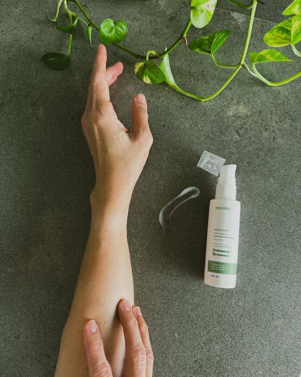 Aquila Healthy Bare Barrier Body Lotion (instagram.com/yoear/aquilaskinbeauty)