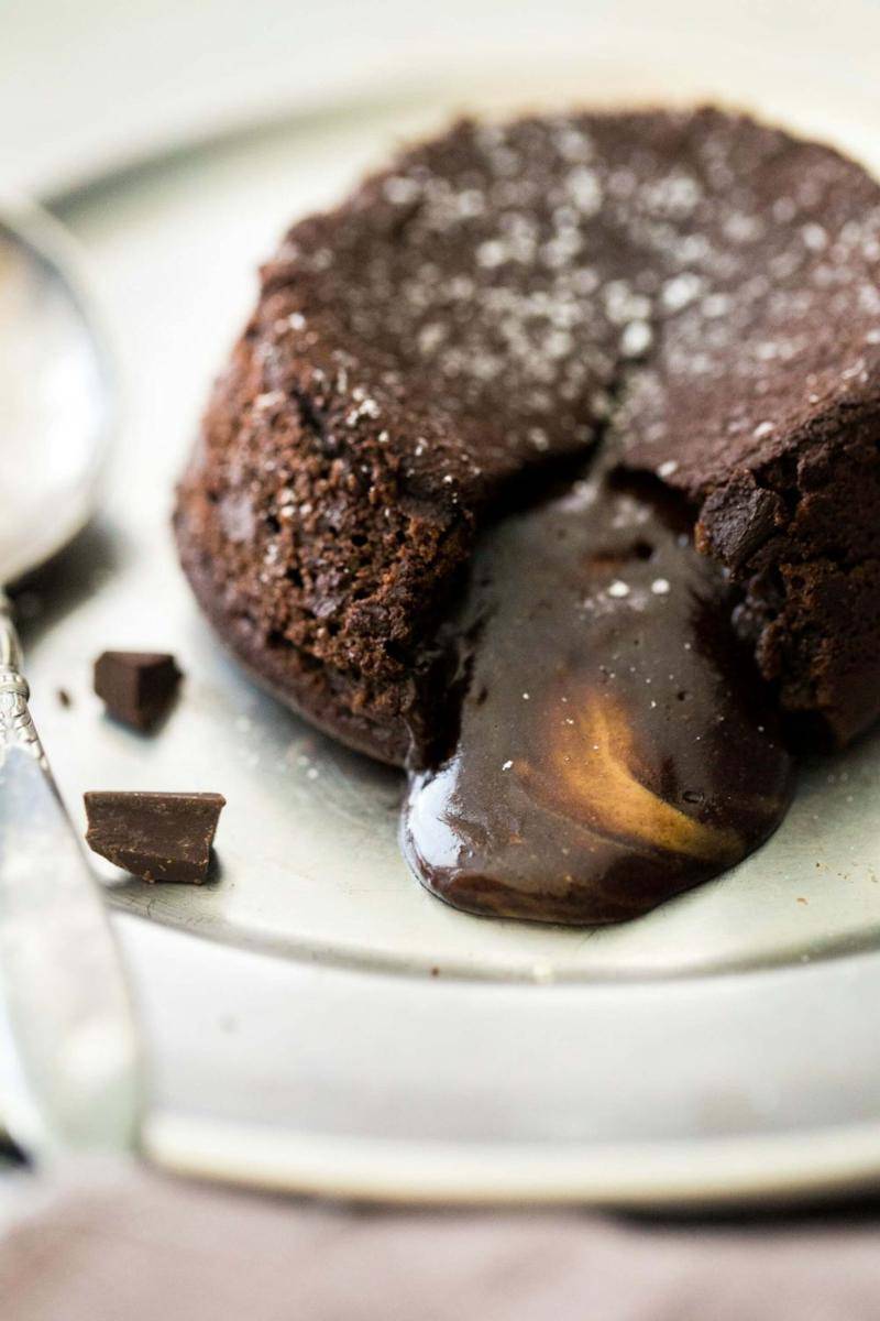 ilustrasi chocolate soufflé (unsplash.com/Taylor Kiser)