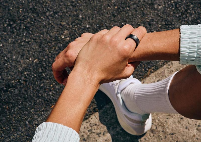Samsung Galaxy Ring vs Oura Ring 4, Mana yang Paling Menarik?