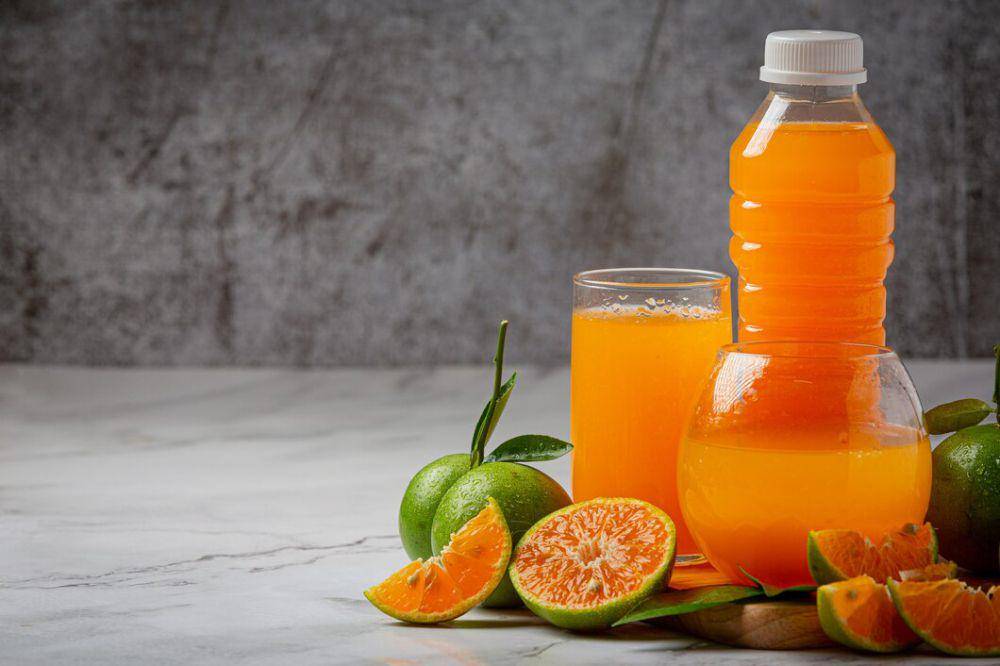 jus jeruk bali (freepik.com/jcomp)