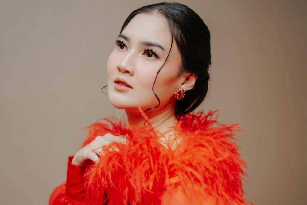 Lirik Lagu Jaran Goyang - Nella Kharisma