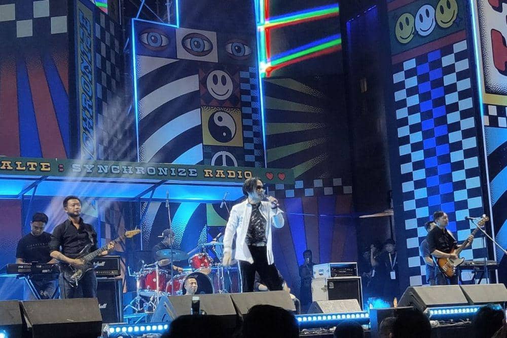 Penyanyi dangdut Alam Mbah Dukun saat tampil dalam ajang Synchronize Fest 2022 hari kedua di Kemayoran, Jakarta, Sabtu (8/10/2022). ANTARA/Maria Cicilia Galuh.