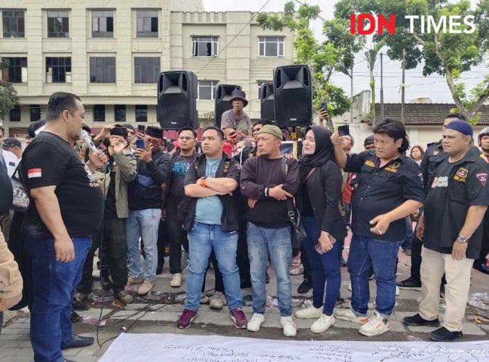 Massa aksi minta PSU di seluruh TPS Kota Medan (IDN Times/Eko Agus Herianto)