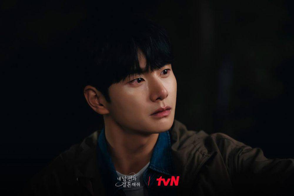 Lee Yi Kyung di Marry My Husband (instagram.com/tvn_drama)