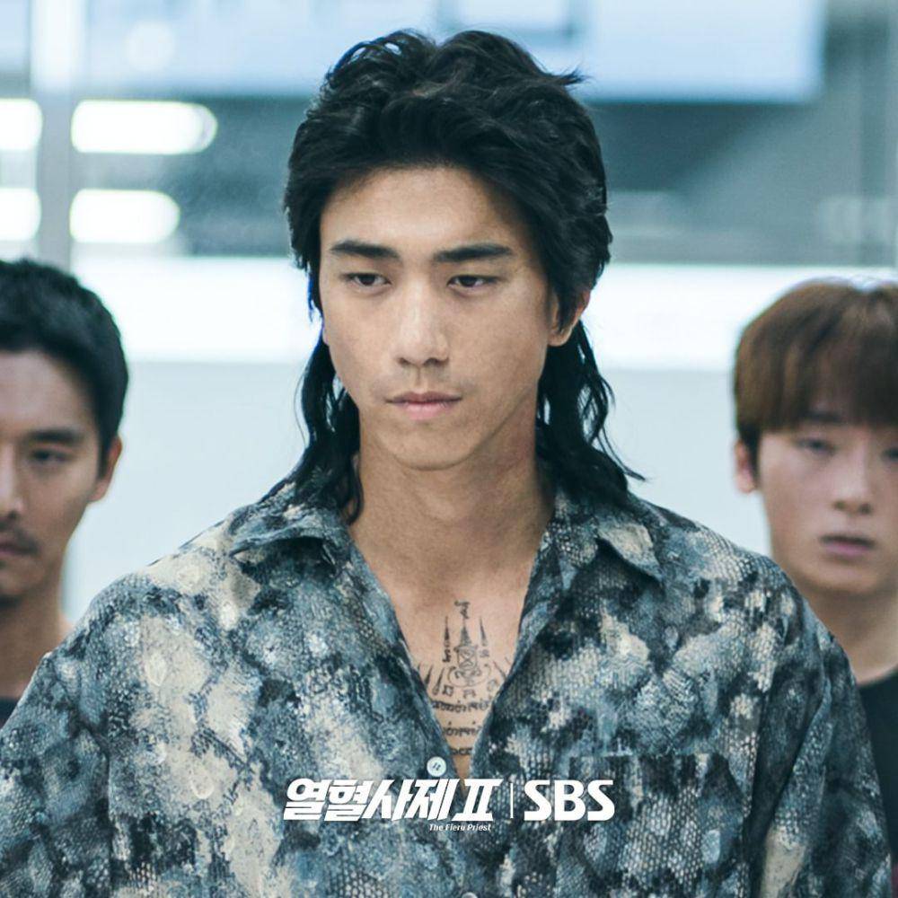 Sung Joon di The Fiery Priest 2 (instagram.com/sbsdrama.official)
